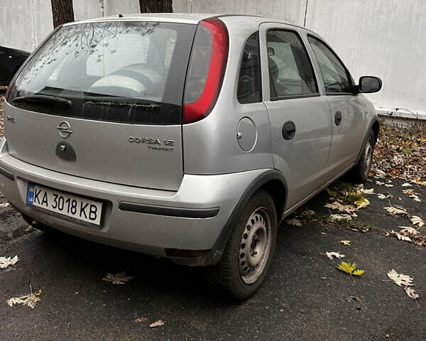 Серый Опель Корса, объемом двигателя 1.2 л и пробегом 180 тыс. км за 2800 $, фото 2 на Automoto.ua