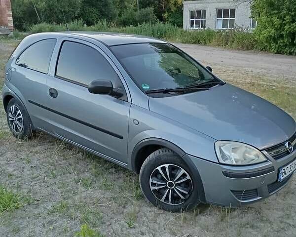 Серый Опель Корса, объемом двигателя 1 л и пробегом 211 тыс. км за 3100 $, фото 4 на Automoto.ua