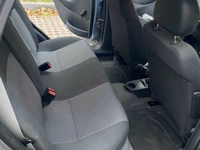 Серый Опель Корса, объемом двигателя 1.2 л и пробегом 128 тыс. км за 3000 $, фото 8 на Automoto.ua