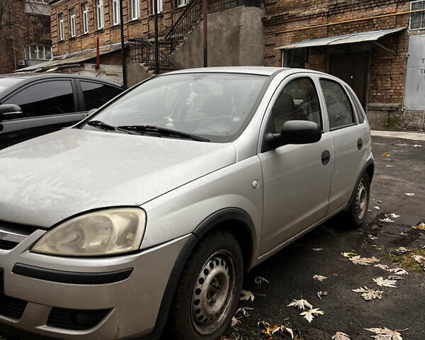 Серый Опель Корса, объемом двигателя 1.2 л и пробегом 180 тыс. км за 2800 $, фото 5 на Automoto.ua