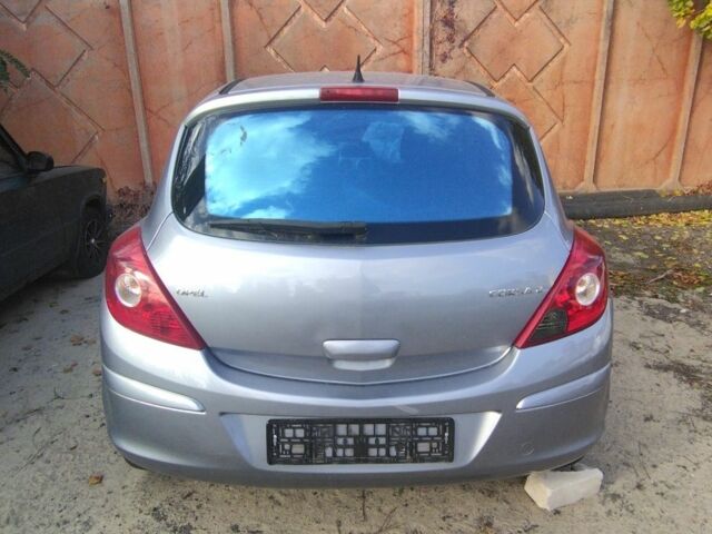 Опель Корса 2007 в Днепре (Днепропетровске) на Automoto.ua Серый Опель Корса, объемом двигателя 1.2 л и пробегом 220 тыс. км за 1500 $, фото 4 на Automoto.ua