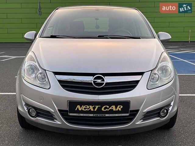 Серый Опель Корса, объемом двигателя 1.23 л и пробегом 39 тыс. км за 6500 $, фото 3 на Automoto.ua