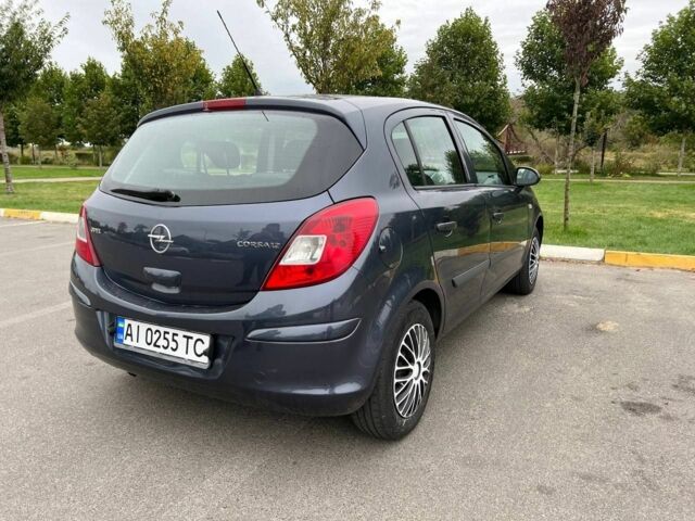Серый Опель Корса, объемом двигателя 1.2 л и пробегом 248 тыс. км за 4600 $, фото 1 на Automoto.ua