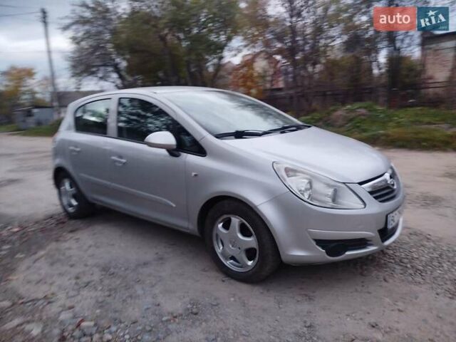 Опель Корса 2007 в Калуше на Automoto.ua Серый Опель Корса, объемом двигателя 1.3 л и пробегом 179 тыс. км за 3850 $, фото 10 на Automoto.ua