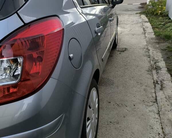 Серый Опель Корса, объемом двигателя 1.4 л и пробегом 211 тыс. км за 6750 $, фото 6 на Automoto.ua