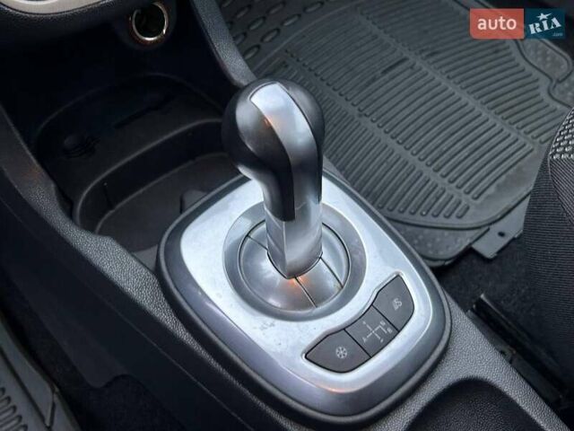 Серый Опель Корса, объемом двигателя 1.23 л и пробегом 375 тыс. км за 3200 $, фото 19 на Automoto.ua