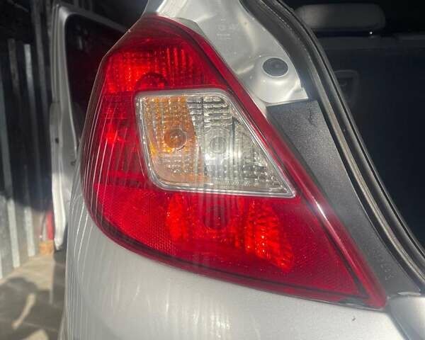 Сірий Опель Корса, об'ємом двигуна 1.23 л та пробігом 238 тис. км за 4900 $, фото 8 на Automoto.ua