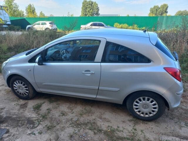 Серый Опель Корса, объемом двигателя 0 л и пробегом 224 тыс. км за 2200 $, фото 1 на Automoto.ua