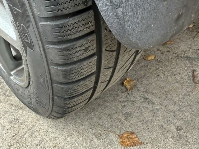 Серый Опель Корса, объемом двигателя 1.2 л и пробегом 220 тыс. км за 3999 $, фото 9 на Automoto.ua