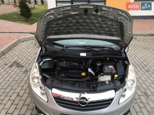 Серый Опель Корса, объемом двигателя 1.2 л и пробегом 166 тыс. км за 4750 $, фото 30 на Automoto.ua