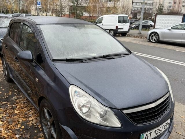 Серый Опель Корса, объемом двигателя 1.2 л и пробегом 220 тыс. км за 3999 $, фото 3 на Automoto.ua