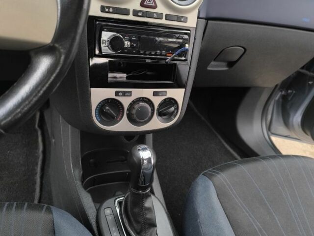 Серый Опель Корса, объемом двигателя 0 л и пробегом 210 тыс. км за 6750 $, фото 8 на Automoto.ua