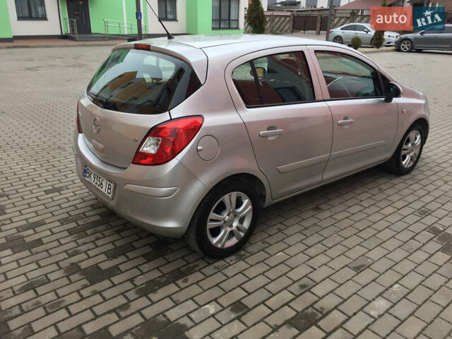 Серый Опель Корса, объемом двигателя 1.2 л и пробегом 166 тыс. км за 4750 $, фото 6 на Automoto.ua