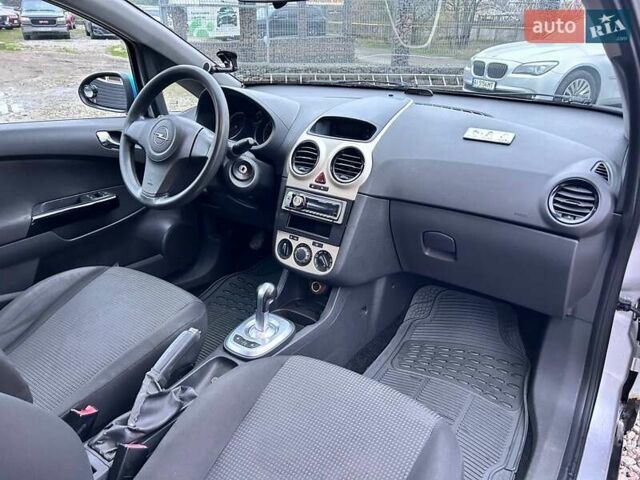 Серый Опель Корса, объемом двигателя 1.23 л и пробегом 375 тыс. км за 3200 $, фото 22 на Automoto.ua