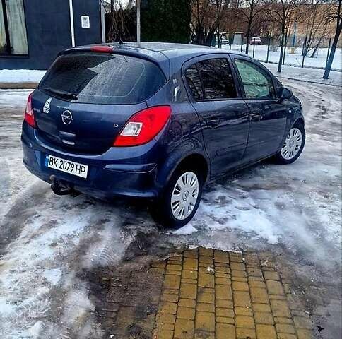 Серый Опель Корса, объемом двигателя 1.2 л и пробегом 2 тыс. км за 3700 $, фото 3 на Automoto.ua