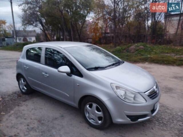 Опель Корса 2007 в Калуше на Automoto.ua Серый Опель Корса, объемом двигателя 1.3 л и пробегом 179 тыс. км за 3850 $, фото 8 на Automoto.ua