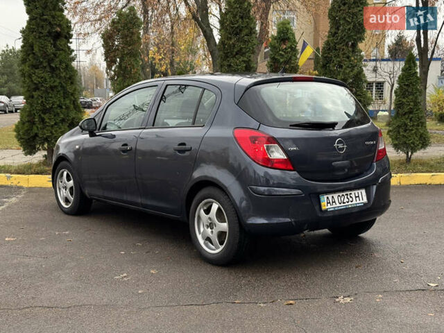 Сірий Опель Корса, об'ємом двигуна 1.23 л та пробігом 255 тис. км за 3900 $, фото 5 на Automoto.ua