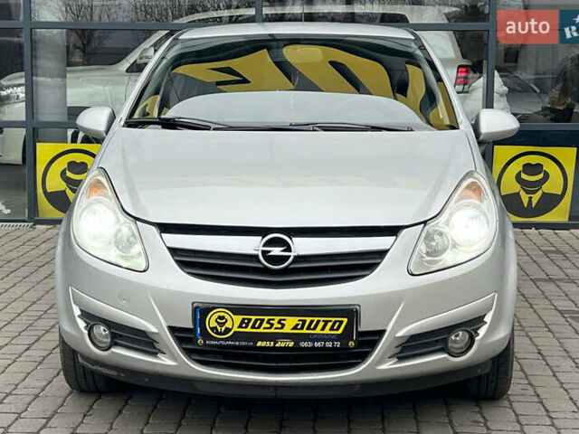 Серый Опель Корса, объемом двигателя 1.2 л и пробегом 112 тыс. км за 5400 $, фото 1 на Automoto.ua