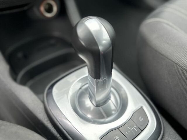 Серый Опель Корса, объемом двигателя 1.2 л и пробегом 97 тыс. км за 5000 $, фото 7 на Automoto.ua