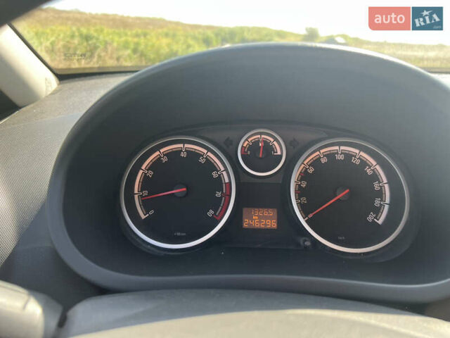 Сірий Опель Корса, об'ємом двигуна 1.2 л та пробігом 246 тис. км за 4500 $, фото 5 на Automoto.ua