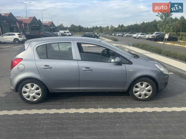 Сірий Опель Корса, об'ємом двигуна 1.23 л та пробігом 180 тис. км за 4200 $, фото 1 на Automoto.ua