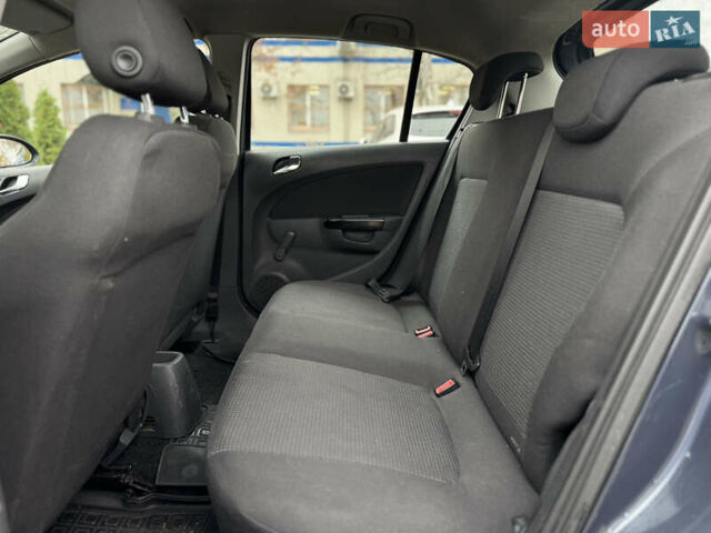 Сірий Опель Корса, об'ємом двигуна 1.23 л та пробігом 255 тис. км за 3900 $, фото 9 на Automoto.ua