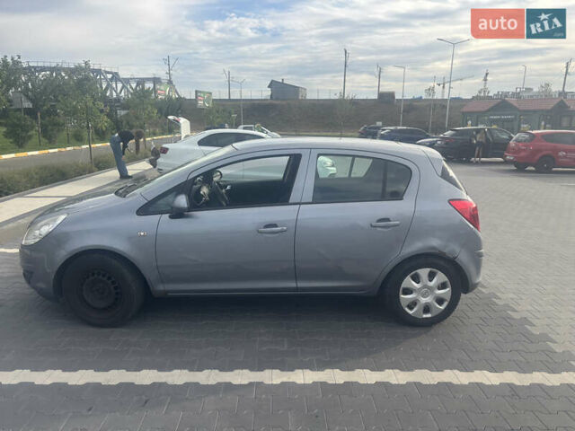 Сірий Опель Корса, об'ємом двигуна 1.23 л та пробігом 180 тис. км за 4200 $, фото 3 на Automoto.ua