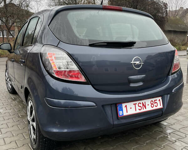 Серый Опель Корса, объемом двигателя 1.2 л и пробегом 181 тыс. км за 4700 $, фото 4 на Automoto.ua