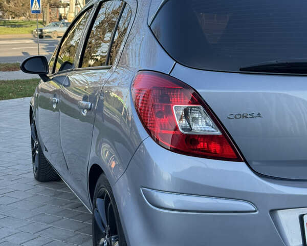 Серый Опель Корса, объемом двигателя 1.4 л и пробегом 199 тыс. км за 7499 $, фото 50 на Automoto.ua