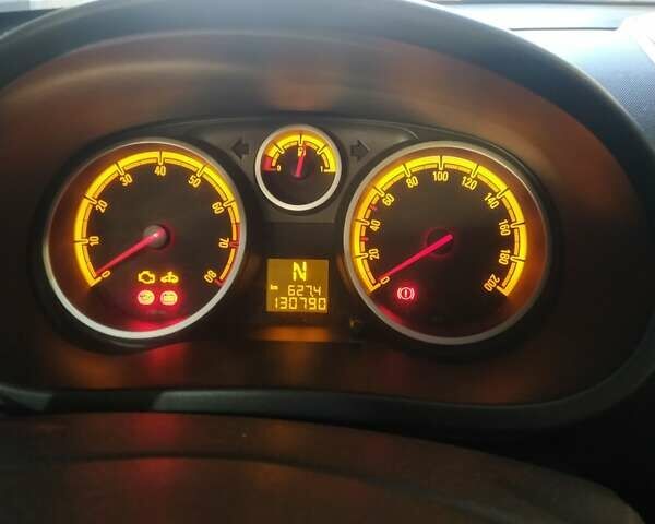 Серый Опель Корса, объемом двигателя 1.2 л и пробегом 130 тыс. км за 5000 $, фото 10 на Automoto.ua