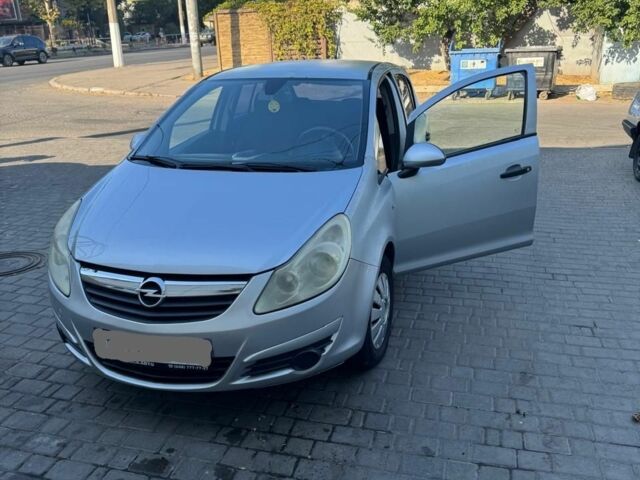 Серый Опель Корса, объемом двигателя 1 л и пробегом 303 тыс. км за 4100 $, фото 1 на Automoto.ua