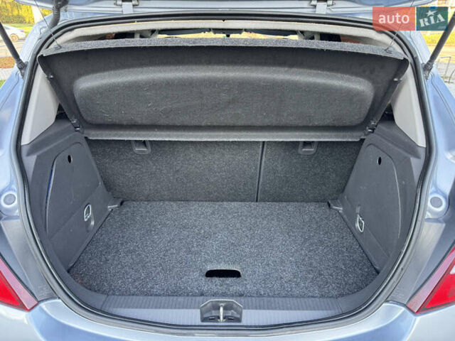 Серый Опель Корса, объемом двигателя 1.4 л и пробегом 199 тыс. км за 7499 $, фото 45 на Automoto.ua