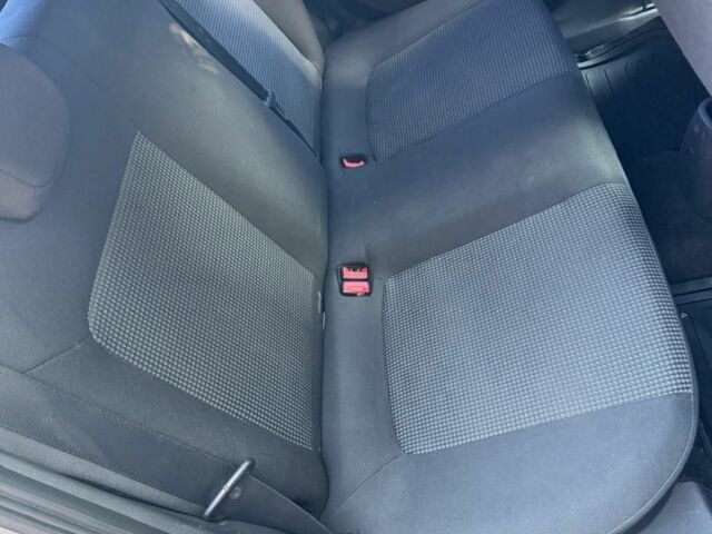 Серый Опель Корса, объемом двигателя 1 л и пробегом 303 тыс. км за 4100 $, фото 7 на Automoto.ua