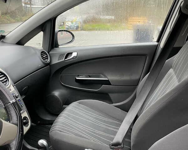 Серый Опель Корса, объемом двигателя 1.2 л и пробегом 181 тыс. км за 4700 $, фото 12 на Automoto.ua