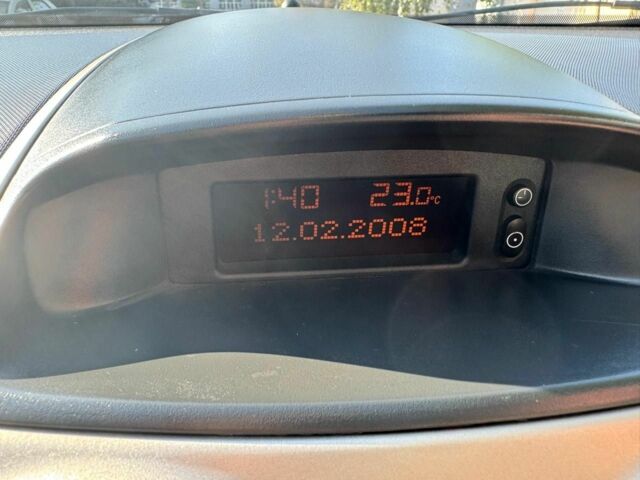 Серый Опель Корса, объемом двигателя 1 л и пробегом 303 тыс. км за 4100 $, фото 9 на Automoto.ua