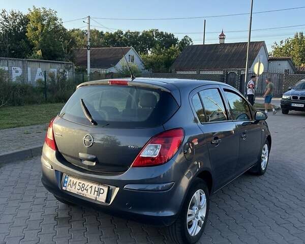 Сірий Опель Корса, об'ємом двигуна 1.3 л та пробігом 205 тис. км за 4700 $, фото 3 на Automoto.ua