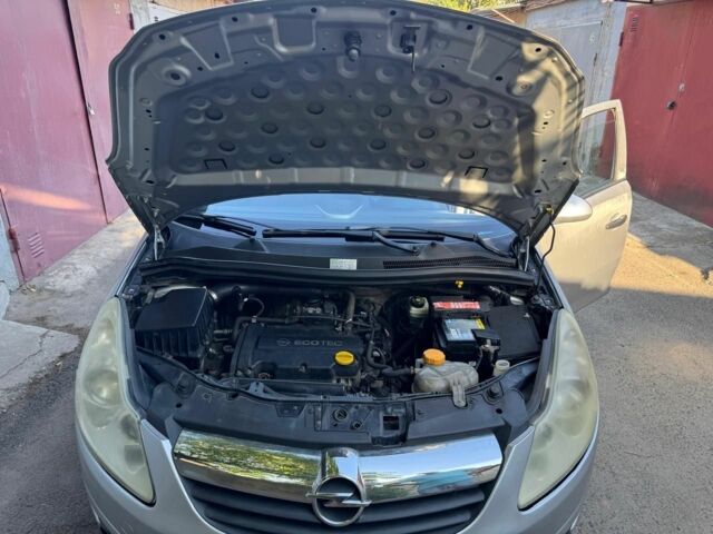 Серый Опель Корса, объемом двигателя 1 л и пробегом 303 тыс. км за 4100 $, фото 6 на Automoto.ua