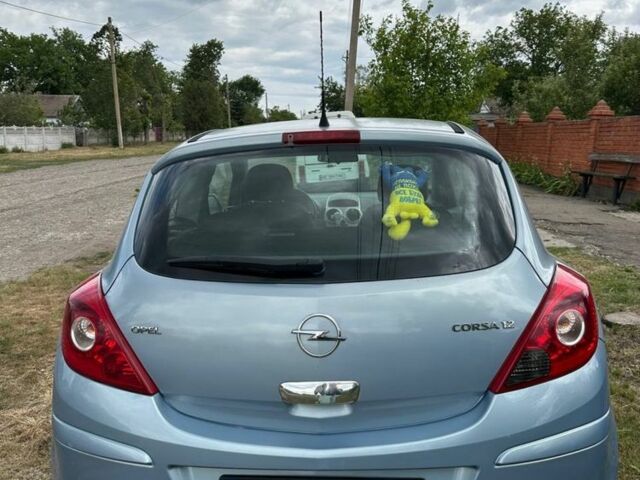 Серый Опель Корса, объемом двигателя 1.2 л и пробегом 198 тыс. км за 4200 $, фото 3 на Automoto.ua
