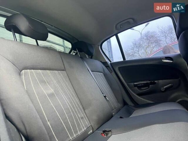 Серый Опель Корса, объемом двигателя 1.2 л и пробегом 112 тыс. км за 5400 $, фото 10 на Automoto.ua