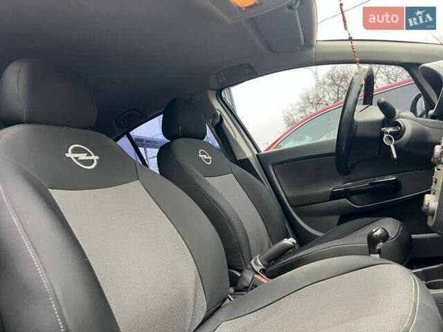 Серый Опель Корса, объемом двигателя 1.2 л и пробегом 112 тыс. км за 5400 $, фото 9 на Automoto.ua
