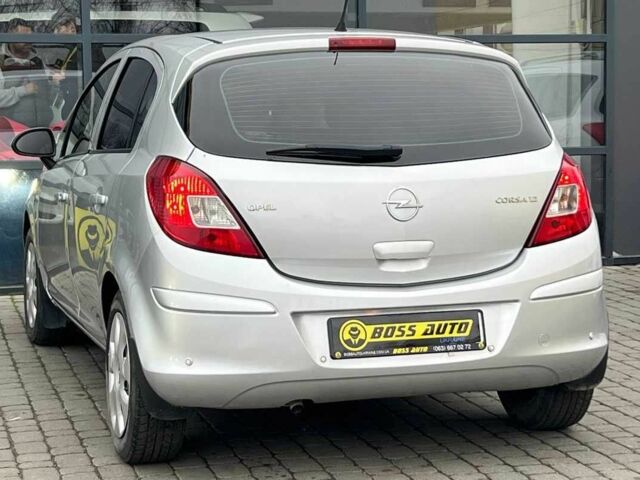 Сірий Опель Корса, об'ємом двигуна 1.2 л та пробігом 112 тис. км за 5400 $, фото 4 на Automoto.ua