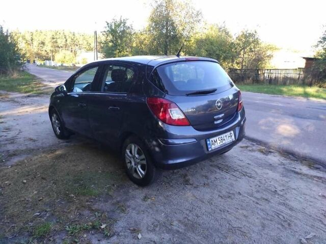 Серый Опель Корса, объемом двигателя 1.25 л и пробегом 201 тыс. км за 3900 $, фото 6 на Automoto.ua