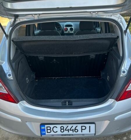 Сірий Опель Корса, об'ємом двигуна 1.2 л та пробігом 121 тис. км за 4400 $, фото 5 на Automoto.ua