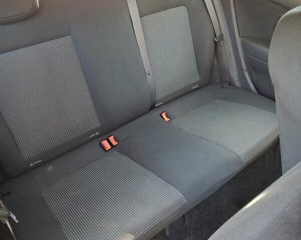 Опель Корса 2009 в Чернигове на Automoto.ua Серый Опель Корса, объемом двигателя 1 л и пробегом 115 тыс. км за 4500 $, фото 11 на Automoto.ua