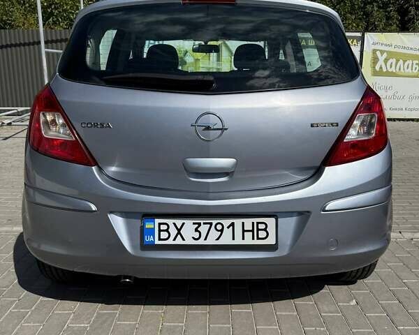 Серый Опель Корса, объемом двигателя 1.36 л и пробегом 185 тыс. км за 4800 $, фото 3 на Automoto.ua