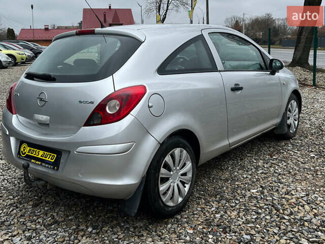 Серый Опель Корса, объемом двигателя 1.25 л и пробегом 265 тыс. км за 3999 $, фото 6 на Automoto.ua