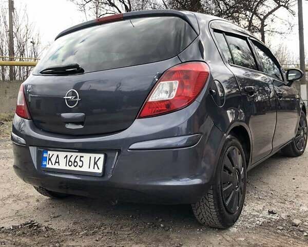 Сірий Опель Корса, об'ємом двигуна 1.4 л та пробігом 200 тис. км за 4500 $, фото 5 на Automoto.ua