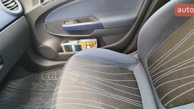 Серый Опель Корса, объемом двигателя 1.4 л и пробегом 139 тыс. км за 6800 $, фото 29 на Automoto.ua