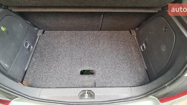 Серый Опель Корса, объемом двигателя 1.4 л и пробегом 139 тыс. км за 6800 $, фото 31 на Automoto.ua