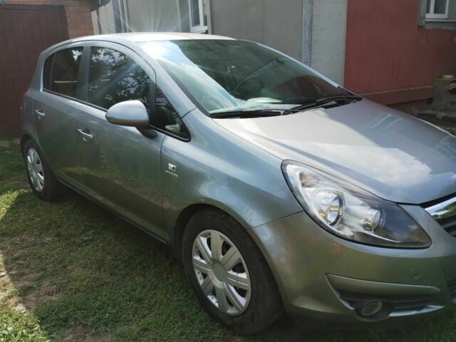 Сірий Опель Корса, об'ємом двигуна 1.4 л та пробігом 250 тис. км за 5300 $, фото 1 на Automoto.ua